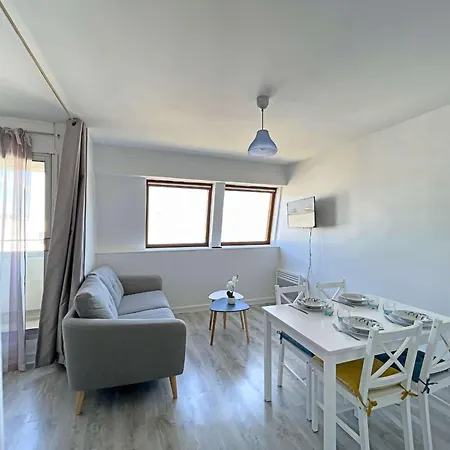 Cosy Avec Balcon, Parking Privatif Et A Deux Pas De La A - Fr-1-646-69 Berck